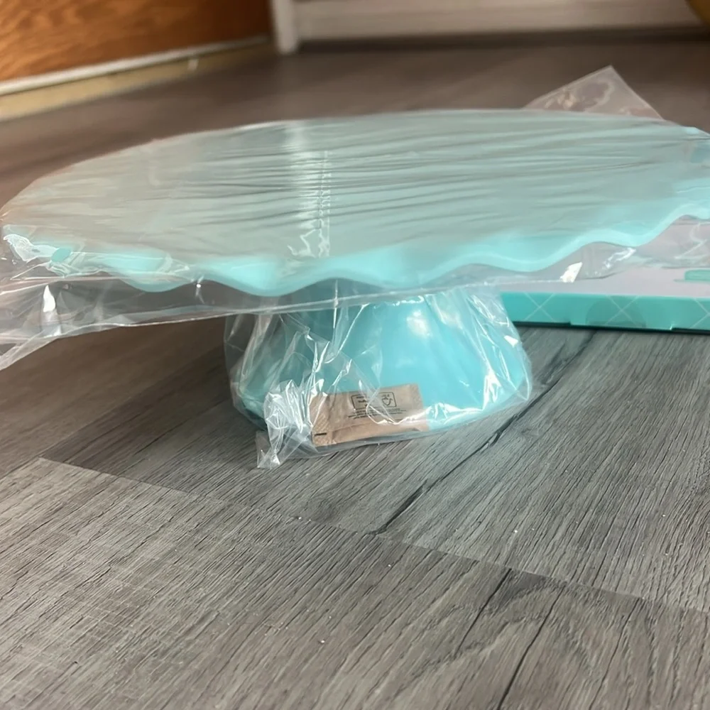 ❤️ SusieCakes Cake Stand